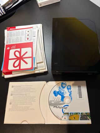 Nintendo Wii Negra + Mario Kart Wii