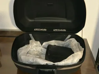 Baúl SHAD SH42 Touring Negro