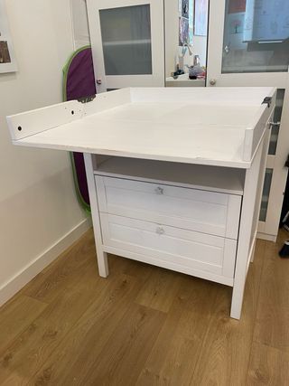 Cómoda cambiador IKEA Sundvik