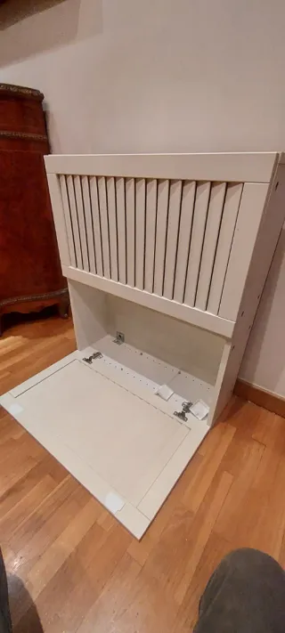 Mueble de baño de madera blanco