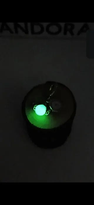 Charm Pandora Luciérnaga brilla en la oscuridad