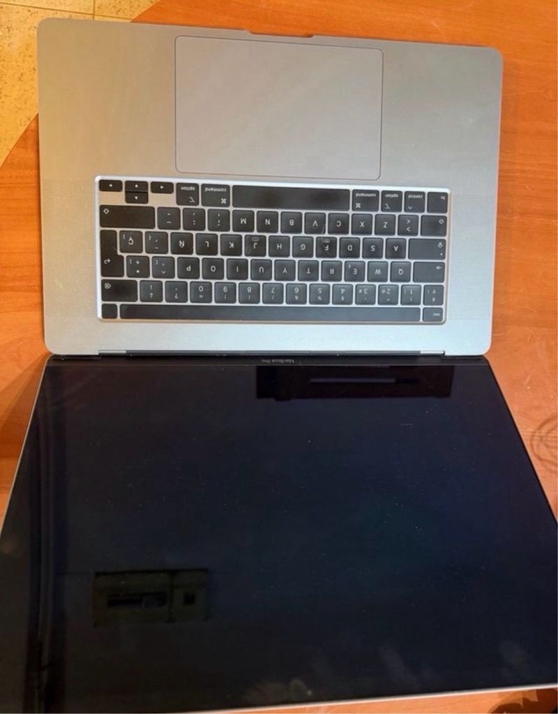 MacBook Pro 16 A2141 2021 - No enciende afbeelding 2
