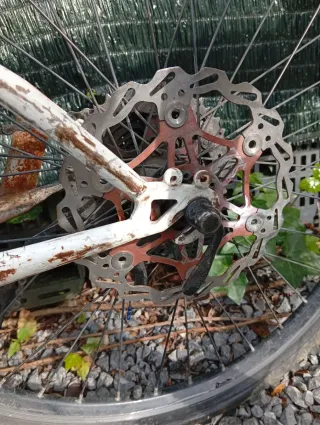 Bicicleta de montaña para jóvenes