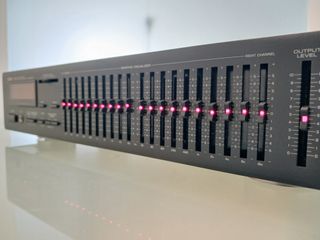 Ecualizador Yamaha EQ-550
