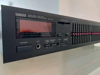 Ecualizador Yamaha EQ-550