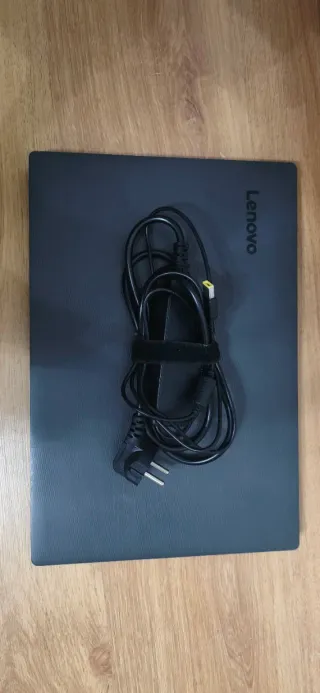 Portátil Lenovo i5 8GB RAM 250GB NVMe SSD