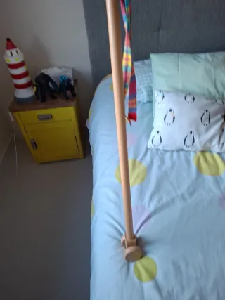 Caballo de juguete con palo