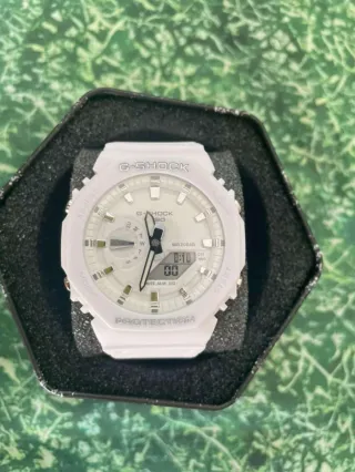 Reloj Casio G-Shock GA-2100 Blanco-Nuevo-Original