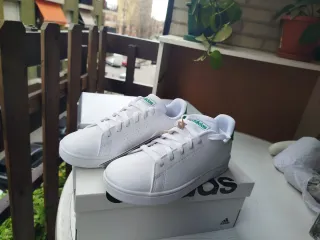 Zapatillas Adidas Niños T35 Blancas y Verdes