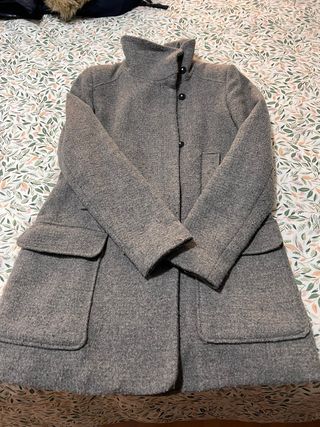 Abrigo de paño gris