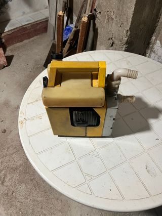 Bomba de agua McCulloch Aquamac 40