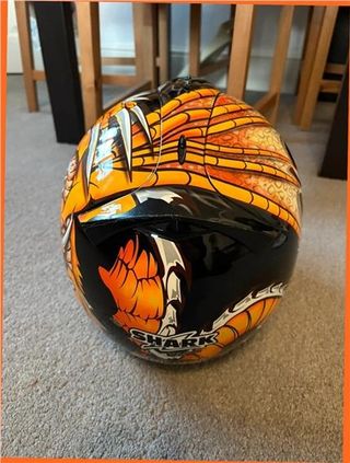 Casco Shark Dragón Negro