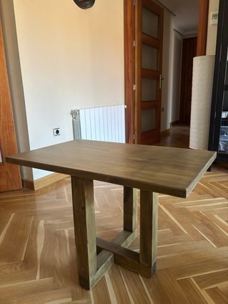 Mesa auxiliar artesanal estilo Japandi madera