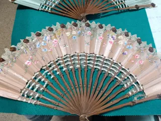 Lott di ventagli vintage dipinti a mano