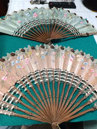Lott di ventagli vintage dipinti a mano