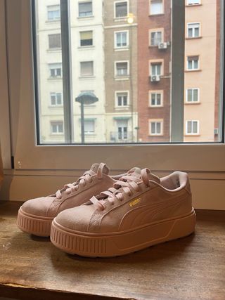 Zapatillas Puma Talla 39  Blancas 40€ Rosa 45€
