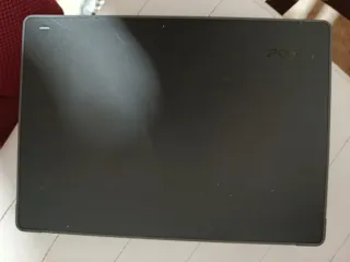 Acer TravelMate B - Portátil Plegable Negro