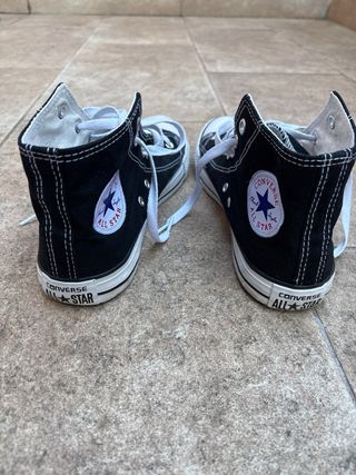 Converse All Star negras, en perfecto estado