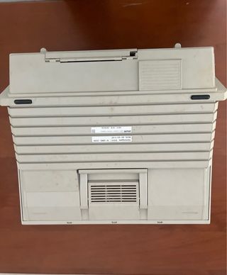 Máquina de escribir Olivetti ET personal 55