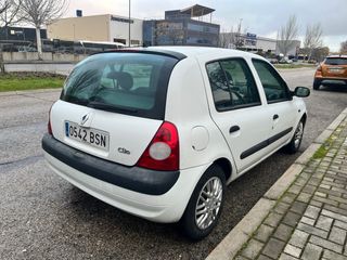 Renault Clio 2000