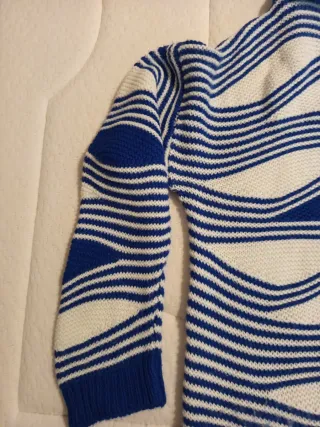 Jersey cuello alto rayas azul y blanco