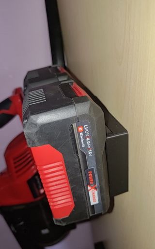 EINHELL 18V – 1 Soporte para 4 baterías