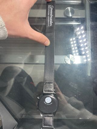 Reloj Omega x Swatch Snoopy Moonphase