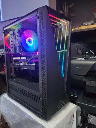 PC Gaming Ryzen 8400 RTX 3060 16GB DDR5
