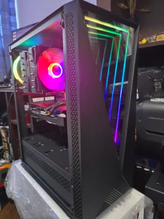 PC Gaming Ryzen 8400 RTX 3060 16GB DDR5