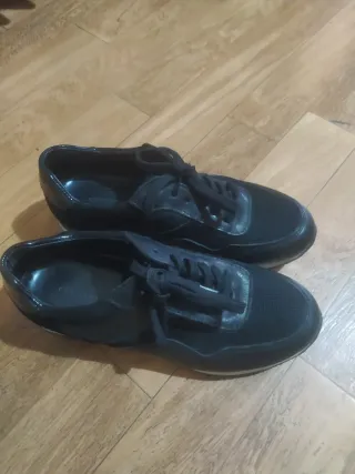 Zapatillas deportivas negras chica