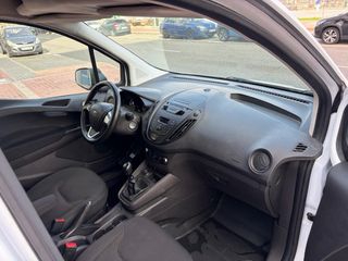 Ford Transit Courier 2023