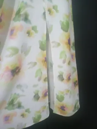 Vestido floral Stradivarius talla L