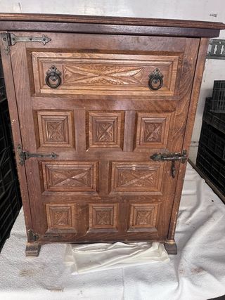 máquina coser Alfa antigua con armario