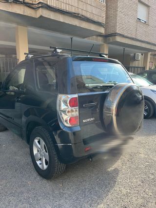 Suzuki Grand Vitara 1.9 DDiS 129cv 4x4 reductora