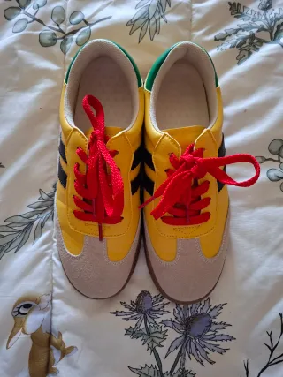 Sneakers sportive gialle