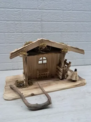 Capanna di montagna per presepe in legno