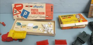 Coches, camiones, vehículos de juguete