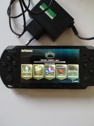 Sony PSP Negra + Cargador