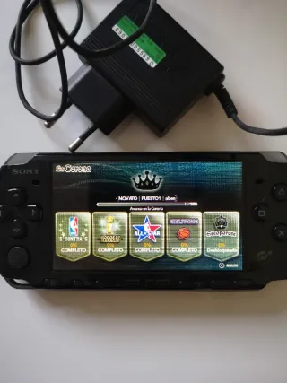 Sony PSP Negra + Cargador