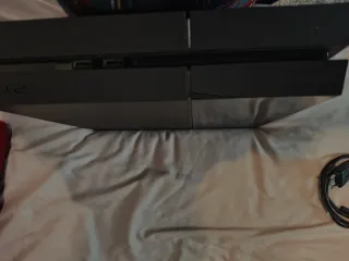 Playstation 4 (PS4) Nera con accessori