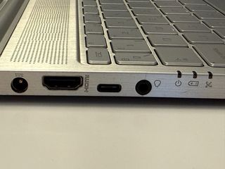 Portatile MSI Modern 14 i7 con 16GB RAM, scatola+caricatore