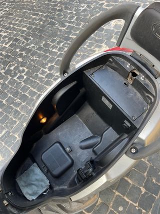 Kymco Grand Dink 125 con ITV