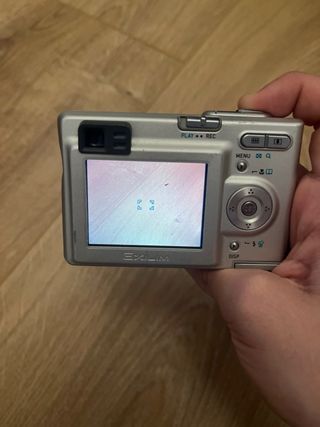 Cámara Digital Casio EXILIM EX-Z4