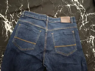Pantalón vaquero azul
