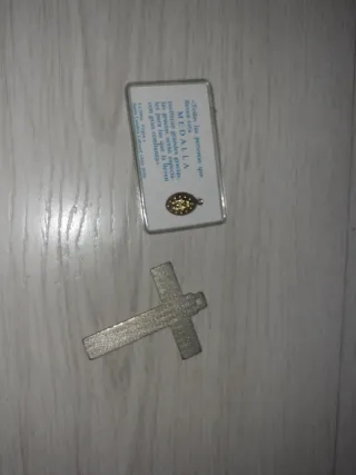 Medalla y Cruz Religiosa