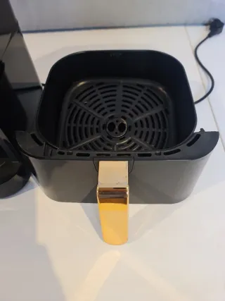 Freidora de aire MEDEK negra