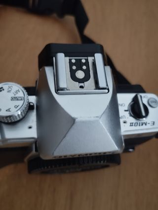 Olympus OM-D E-M10 Mark II (solo cuerpo)