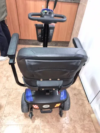Moto Scooter Personas Mayores sin uso en garantia