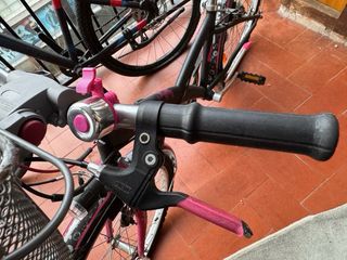 Bicicleta B'Twin Poply 500 Negra/Rosa 6V