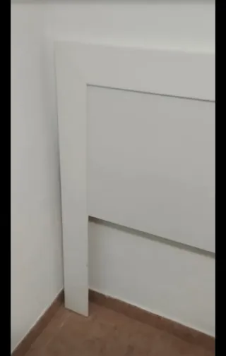 Cabecero de madera blanco